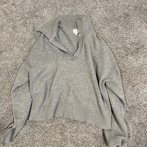 Grey pullover